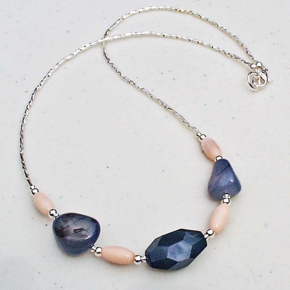 BLUE AGATE GEM & CATS EYE GLASS NECKLACE, 20 INCHES LONG, WITH SILVER TONE ACCEN - Picture 1 of 2